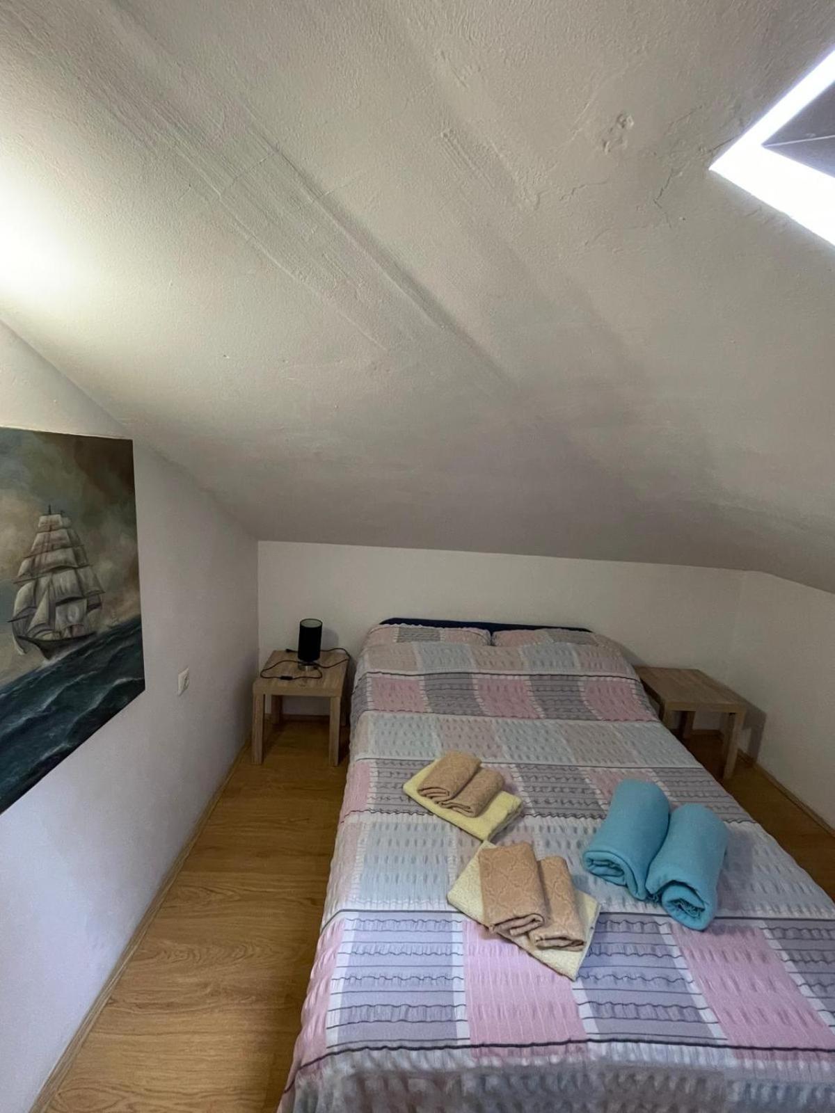 Dejan Apartment Pula Bagian luar foto