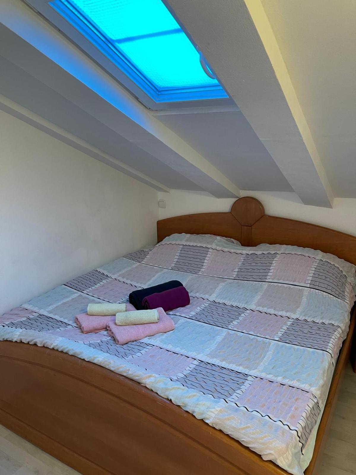 Dejan Apartment Pula Bagian luar foto